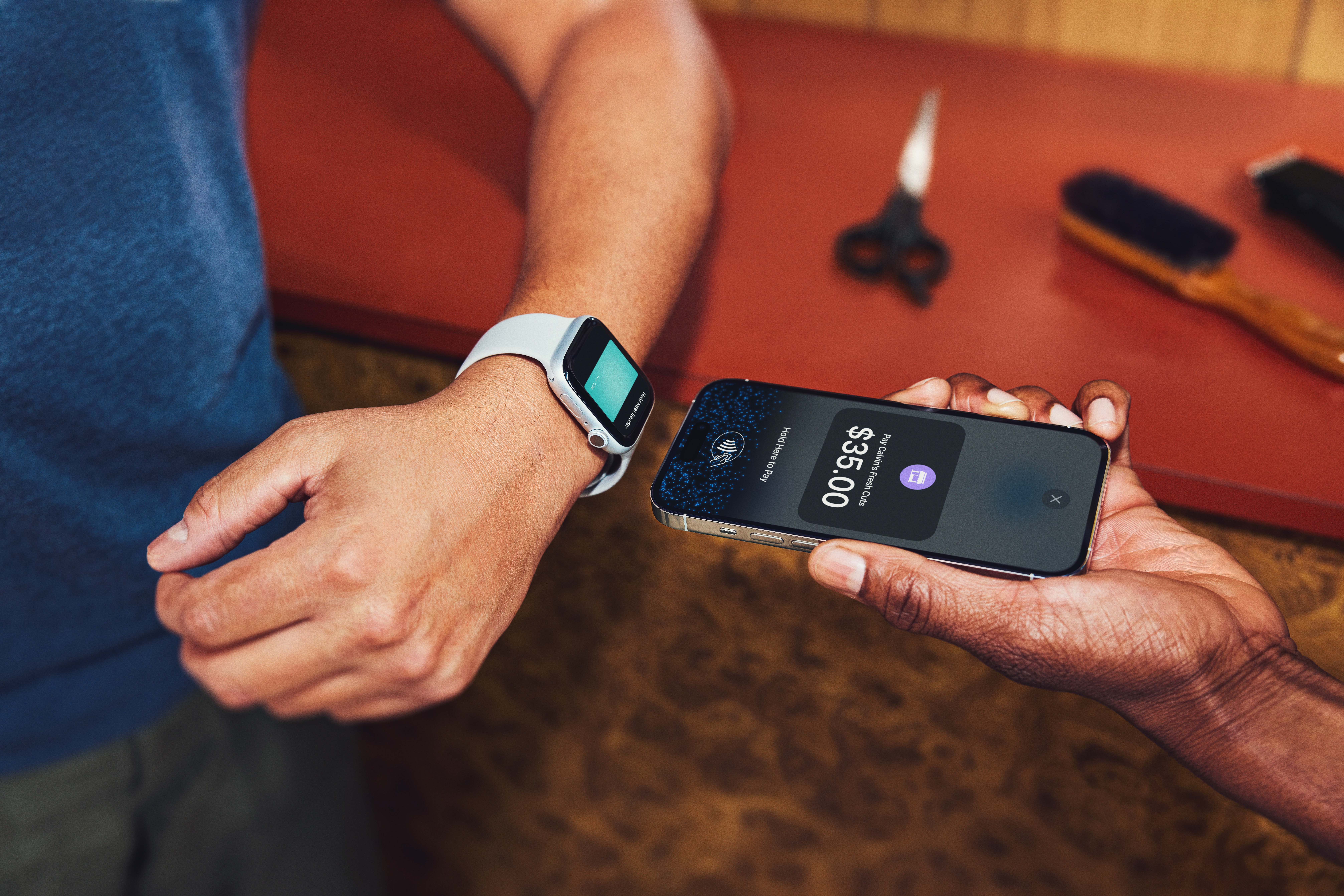 Tap to Pay on iPhone with Apple Watch